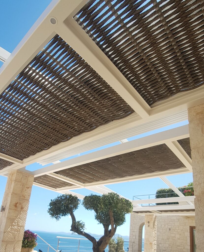 Protection solaire extérieure Woodscape par Forest Avenue
