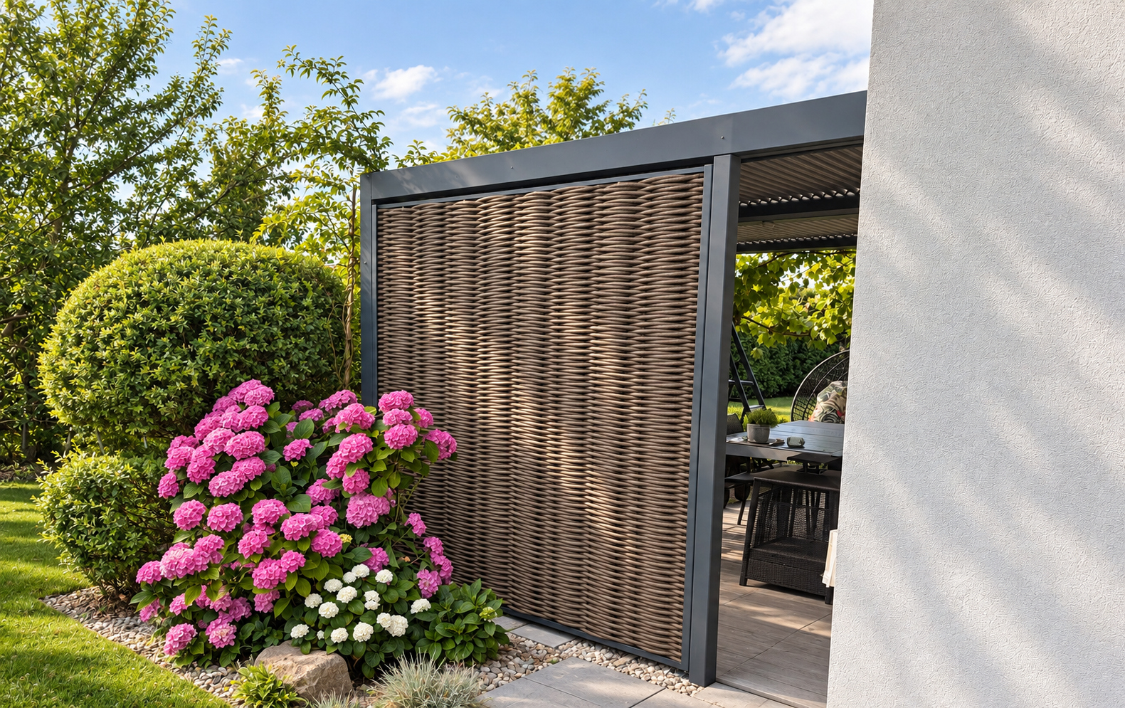 Woodscape panelen met dubbele weving en ombergrijze tussenpaeln